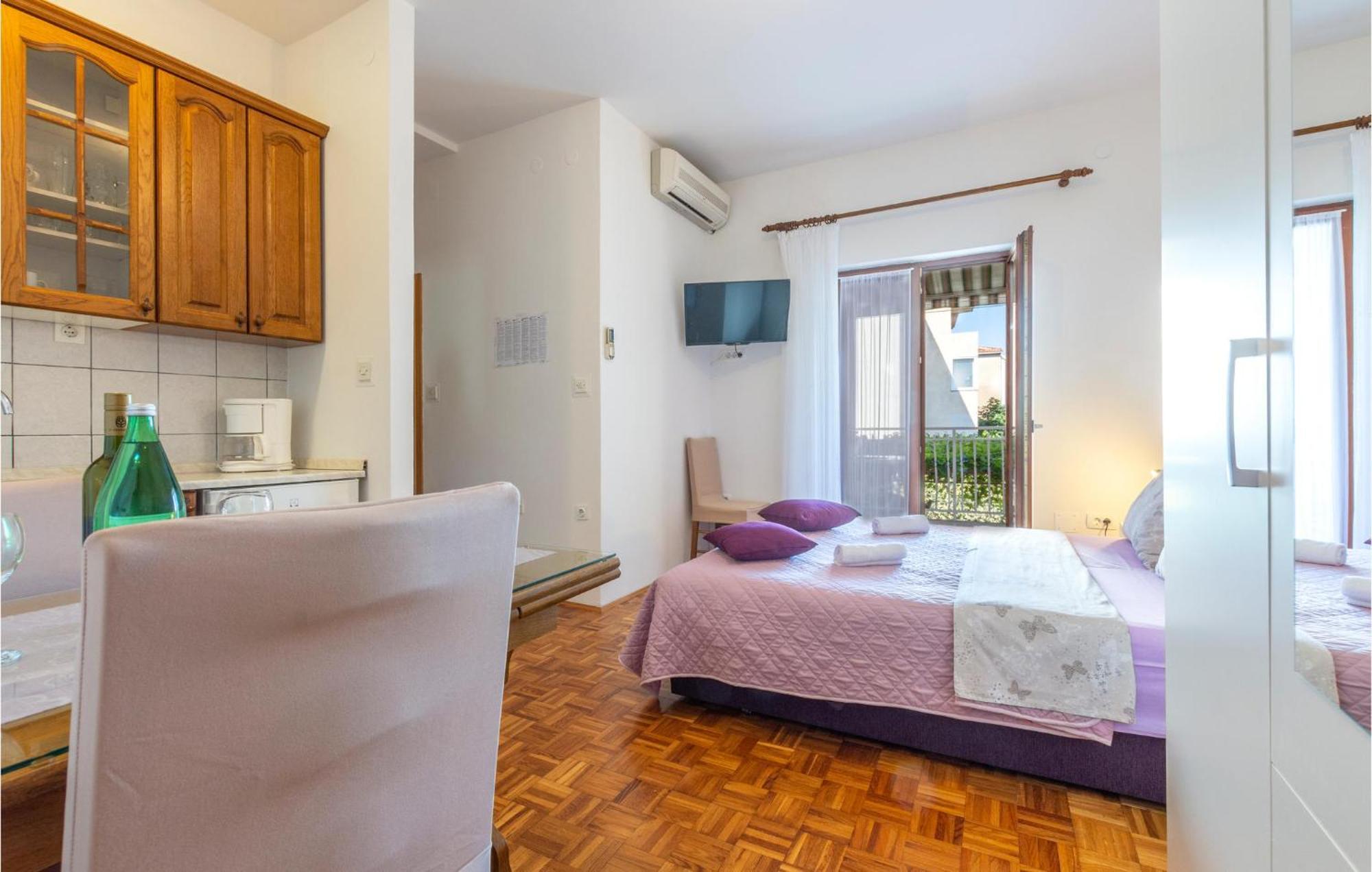 Lovely Apartment In Stobrec With Wifi Split Eksteriør bilde