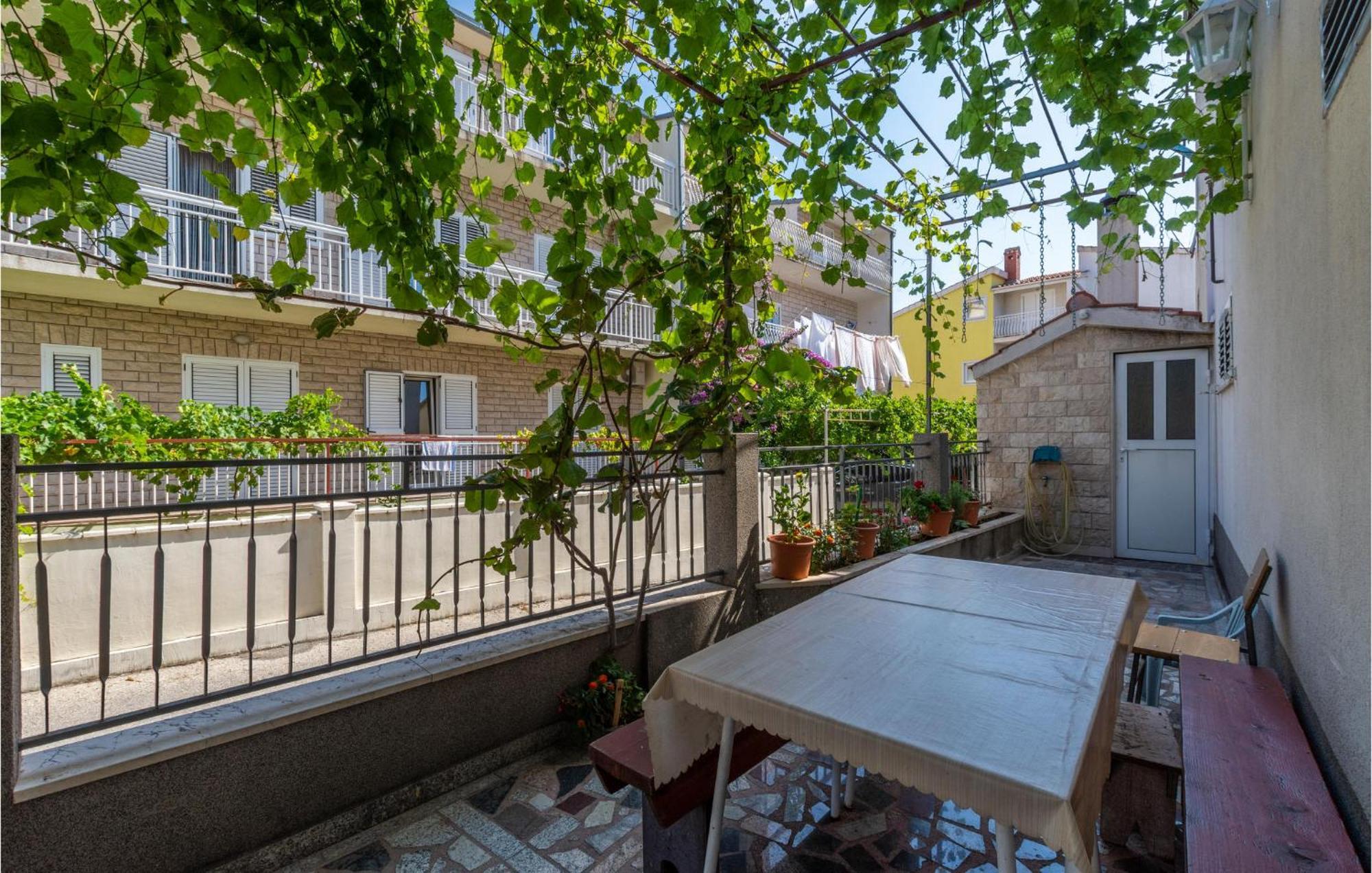 Lovely Apartment In Stobrec With Wifi Split Eksteriør bilde