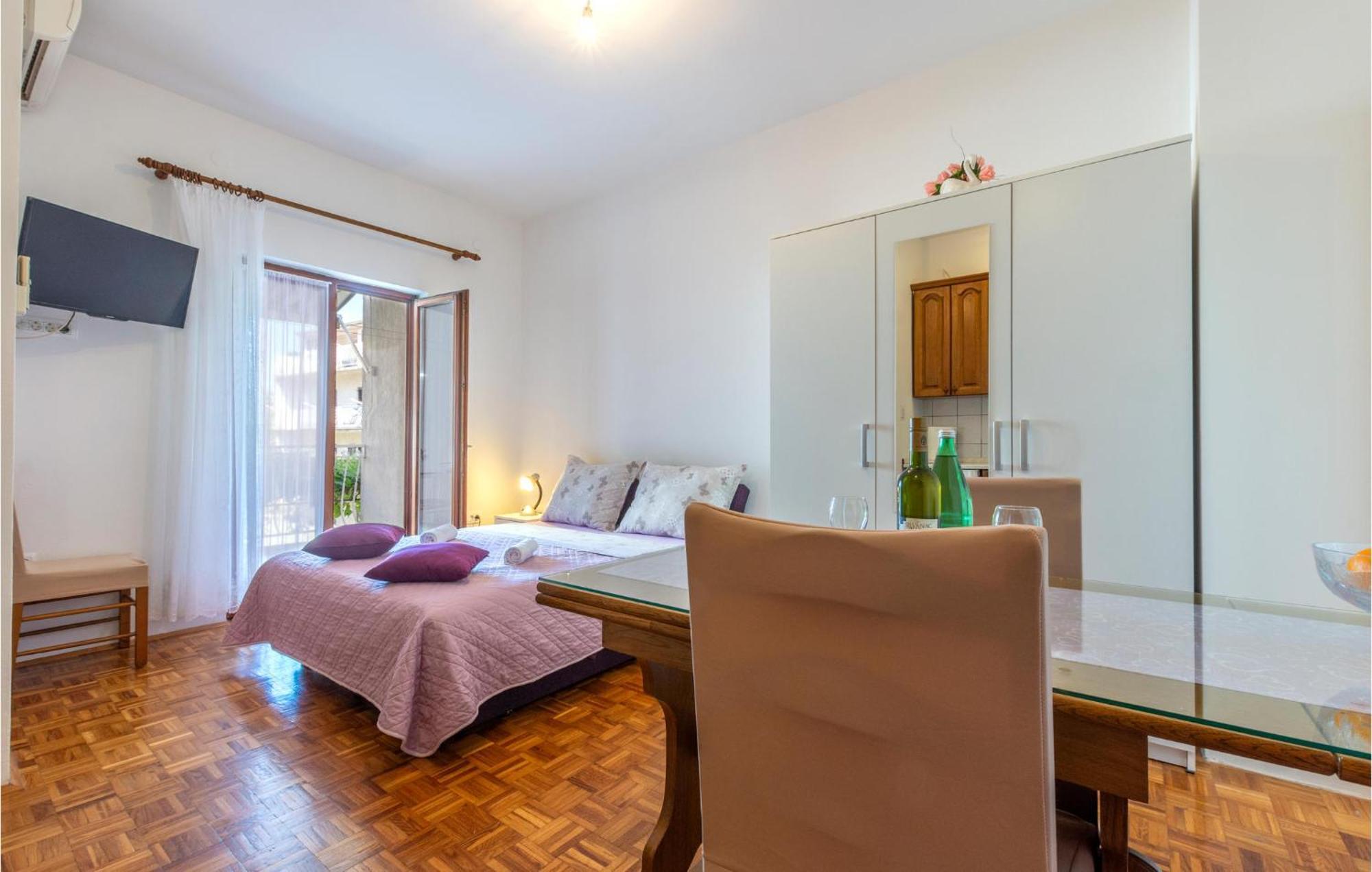 Lovely Apartment In Stobrec With Wifi Split Eksteriør bilde